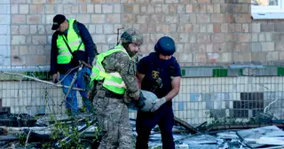 Nga nói sắp tấn công lớn, kêu gọi các nhà ngoại giao, công dân nước ngoài rời Kiev