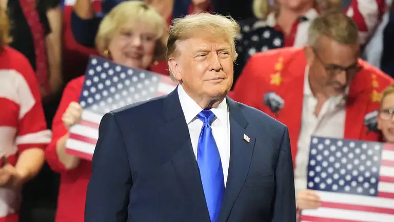 Ông Trump bác lo ngại 'AI hủy diệt thế giới'