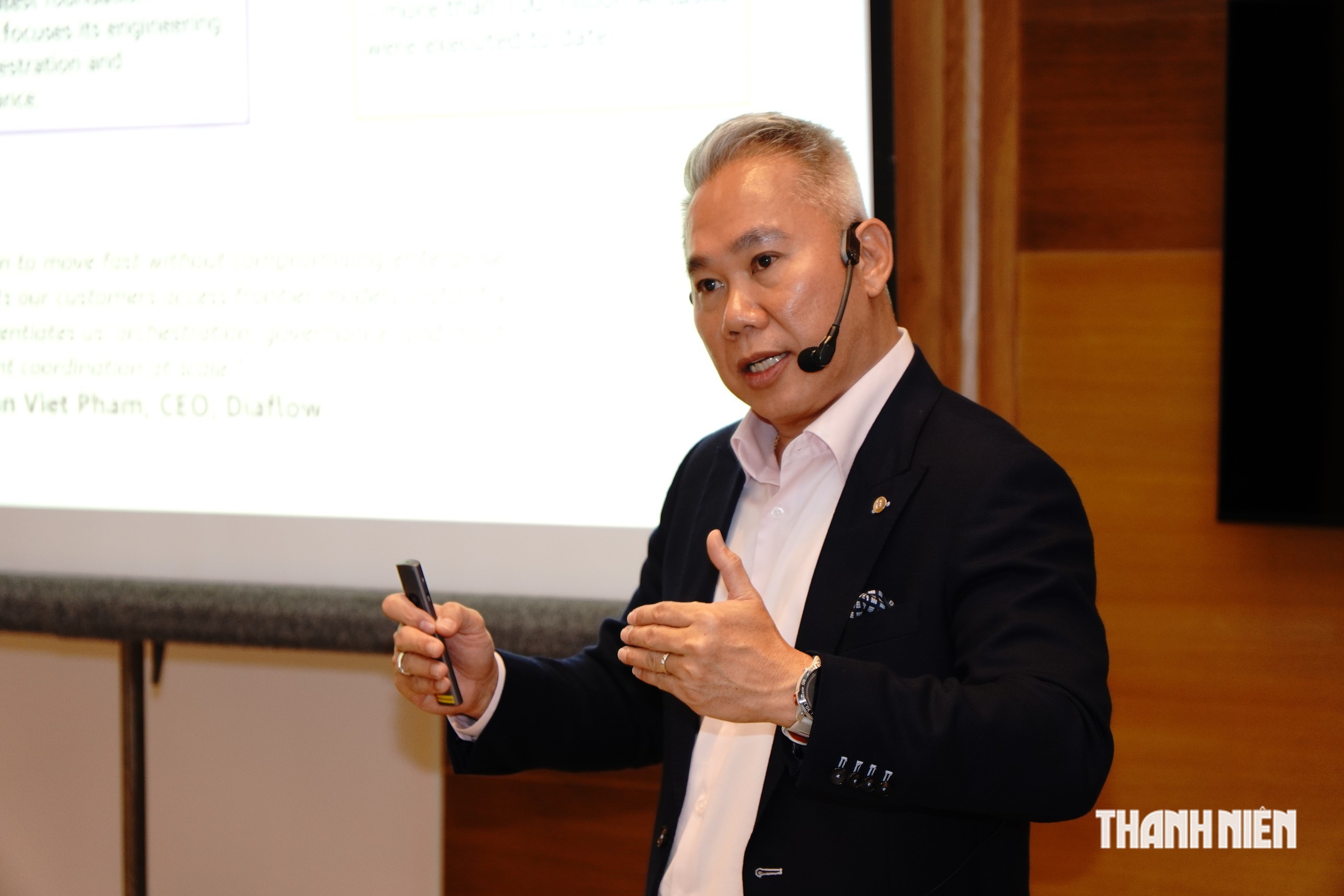 Ông Eric Yeo, Tổng giám đốc AWS Việt Nam đánh giá Việt Nam đang dần hiện thực hóa mục tiêu trở thành trung tâm AI của ASEAN vào năm 2030