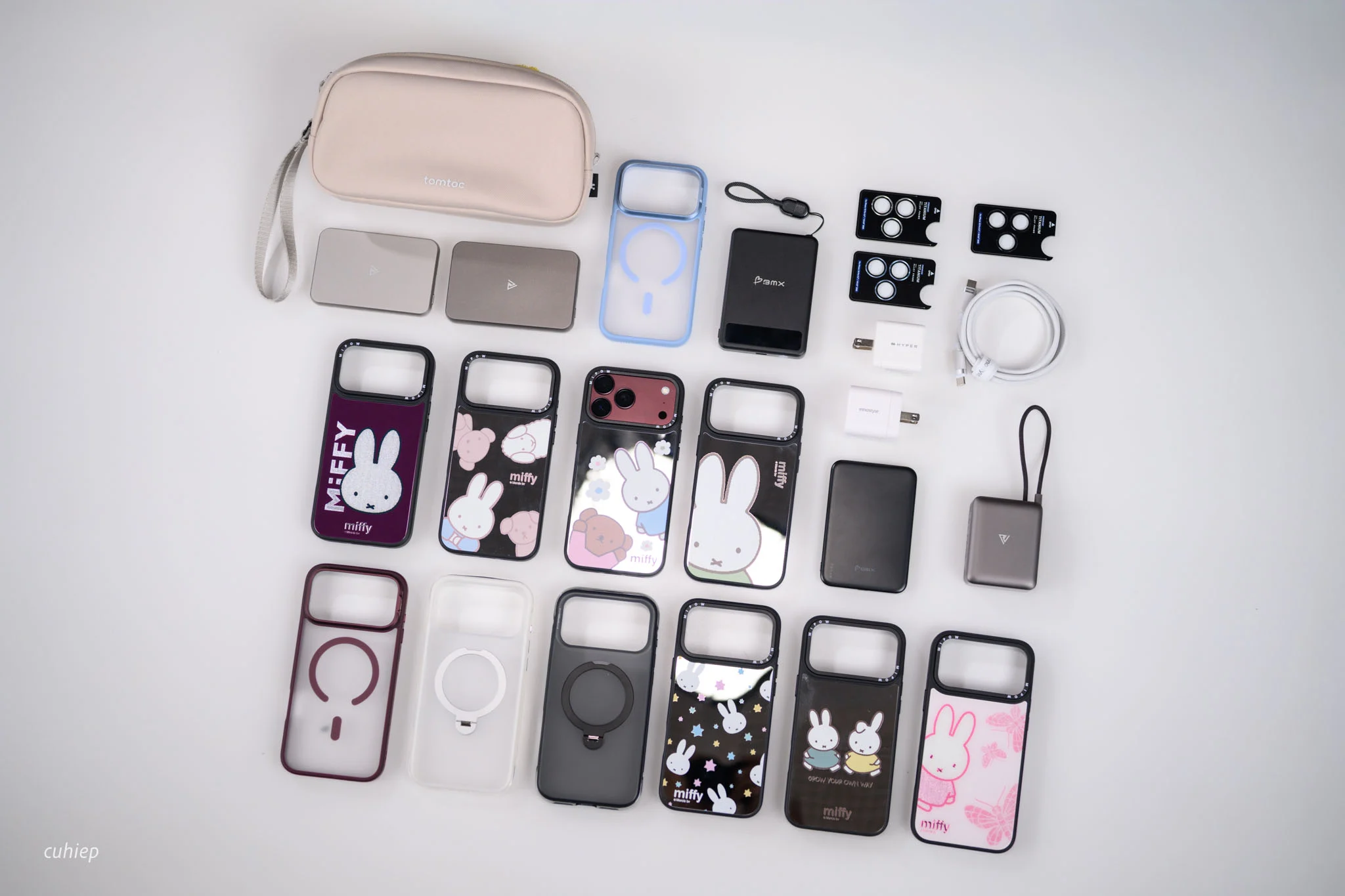 Trên tay nhiều phụ kiện iPhone 18 Pro Max từ HD Accessory: Đủ đồ từ ốp, kính đến pin thể rắn