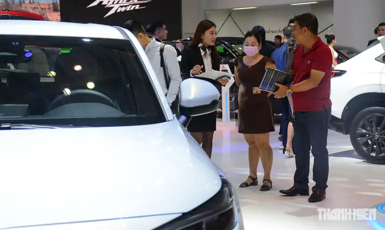 Người mua ô tô lần đầu nên bắt đầu bằng việc xác định tổng số tiền có thể dành cho ô tô mỗi tháng, thay vì xác định ngân hàng cho vay được bao nhiêu