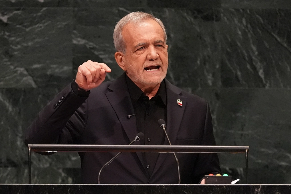 Tổng thống Iran Masoud Pezeshkian phát biểu tại Đại hội đồng Liên Hợp Quốc ở New York ngày 23/9. Ảnh: AFP