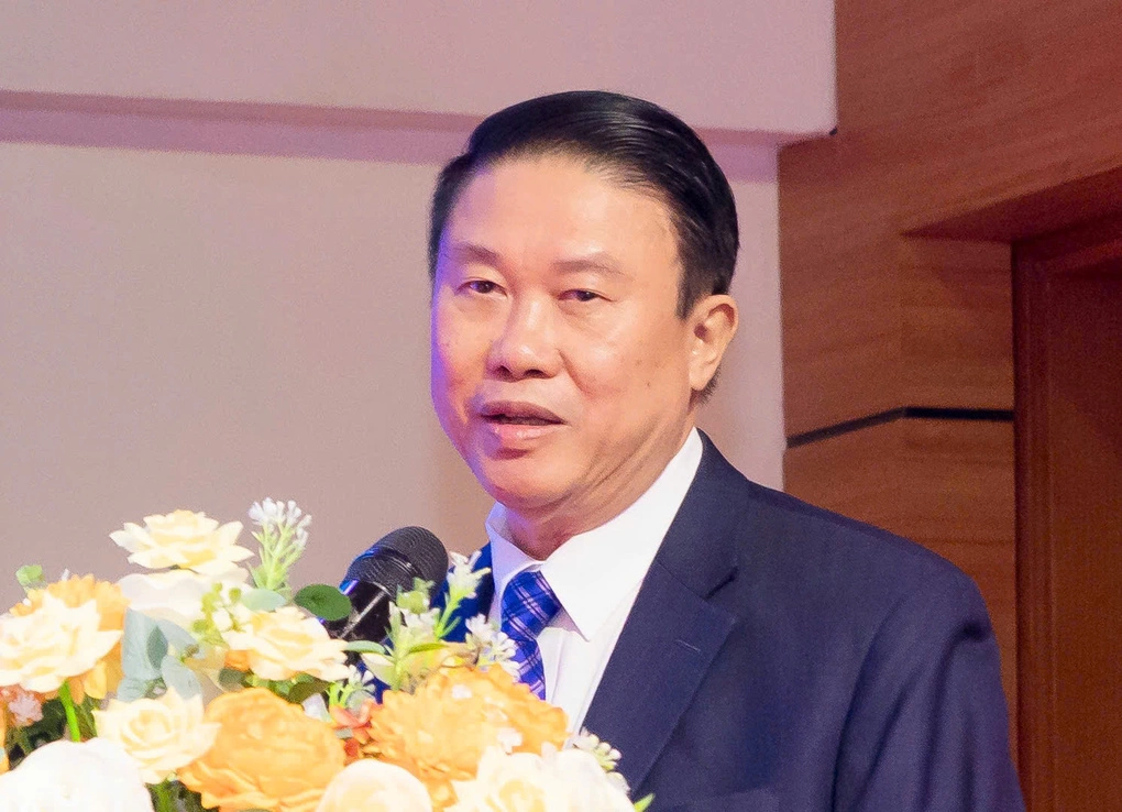 PGS.TS Trần Đình Hà, Phó giám đốc Bệnh viện Đa khoa Phương Đông, chia sẻ tại diễn đàn. Ảnh: Thuỳ Dương