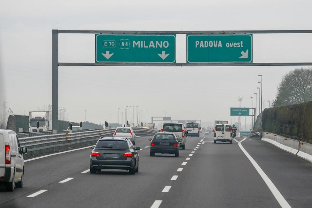 Một tuyến cao tốc tại Ý - Ảnh: STRICTLY ITALY