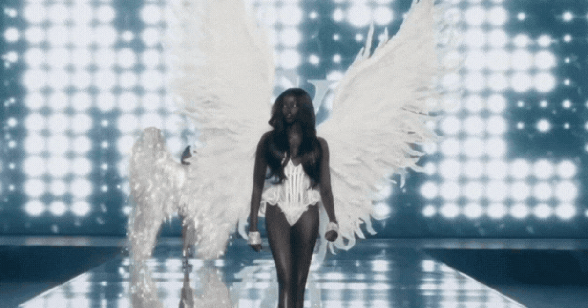 Cả thế giới đang choáng ngợp trước thiên thần Victoria's Secret này: "Viên ngọc đen" đẹp như AI lập trình, đổi đời ngoạn mục nhờ 1 bức ảnh