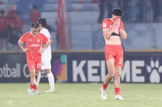 Trung vệ Kyle Colonna (2) của Thể Công thất vọng sau trận thua FC Seoul của Hàn Quốc 0-5 ở lượt ba bảng E AFC Champions League Two 2026-2027. Ảnh: Hoàng Huynh