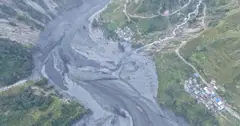Vì sao lũ quét mới nhất ở Nepal bất ngờ dâng cao tới 25m?