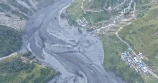 Vì sao lũ quét mới nhất ở Nepal bất ngờ dâng cao tới 25m?