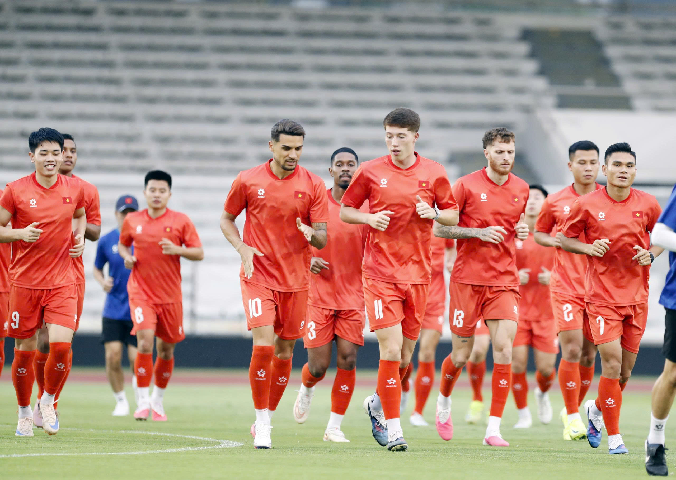 Williams Minh Hoàng (11) liệu có trưởng thành nhanh để tỏa sáng thay Đình Bắc (9) và Hoàng Hên (10)?