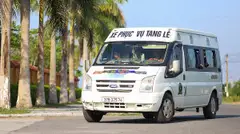 Vượt hàng trăm km đưa người quá cố đi hỏa táng