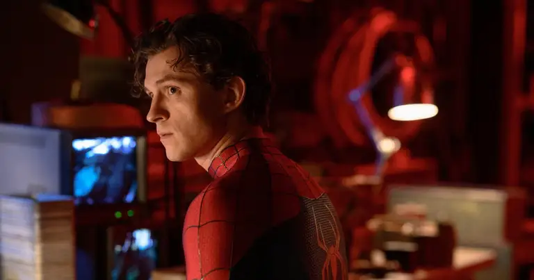 Vai Spider-Man giúp Tom Holland bỏ túi khoản cát sê lên tới 9 con số