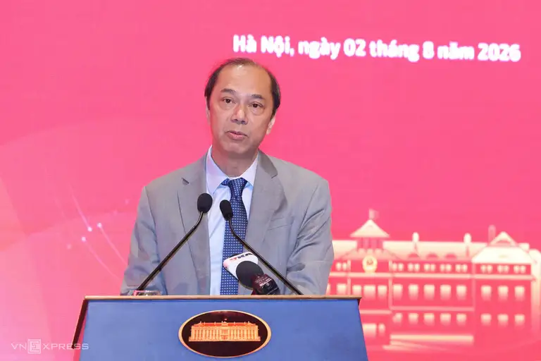 Đại sứ Nguyễn Quốc Dũng phát biểu tại Hội nghị Ngoại vụ toàn quốc lần thứ 22 ngày 2/8. Ảnh: Giang Huy