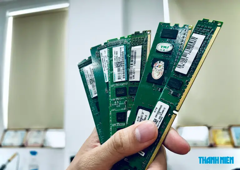 Cơn khủng hoảng RAM khiến Microsoft 'quay xe' về mức bộ nhớ cơ bản