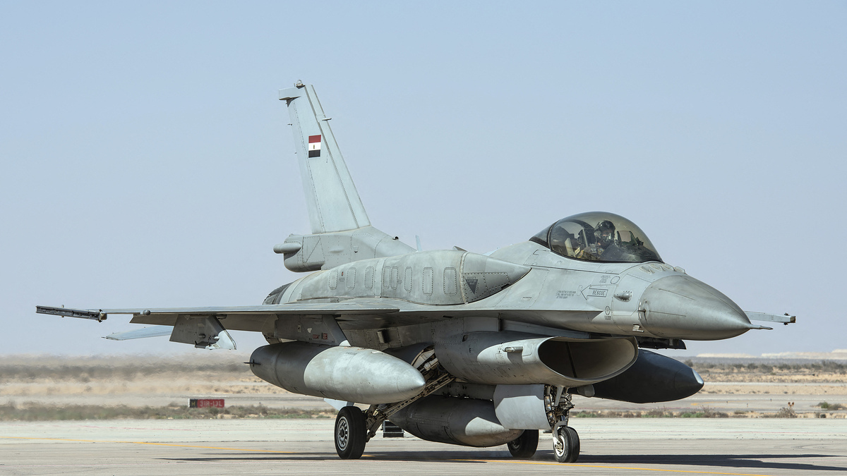 Ai Cập sẵn sàng điều quân giúp Arab Saudi đối phó Houthi