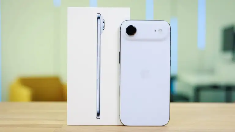 Mẫu điện thoại siêu mỏng iPhone Air cũng không xuất hiện