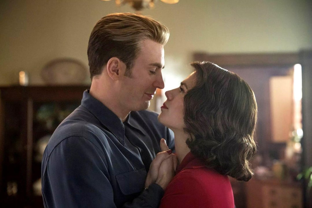 Sau nhiều năm xa cách, Steve Rogers cuối cùng cũng trở về bên Peggy Carter - Ảnh: Marvel