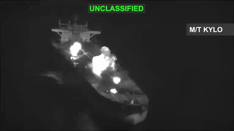 Video do CENTCOM công bố ngày 5/9 ghi lại khoảnh khắc các tàu dầu Iran bị tấn công. Video: X/CENTCOM